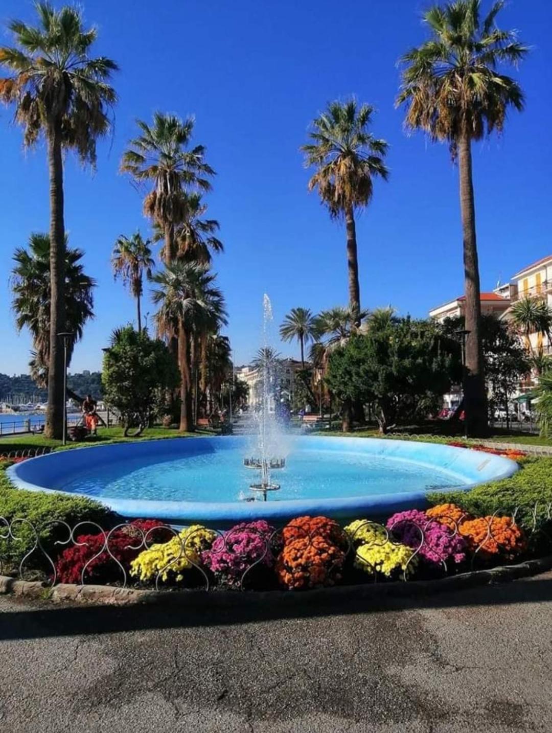 Casa Atena, Spaziosa, Romantica Con Idromassaggio Privato Varazze Exterior foto