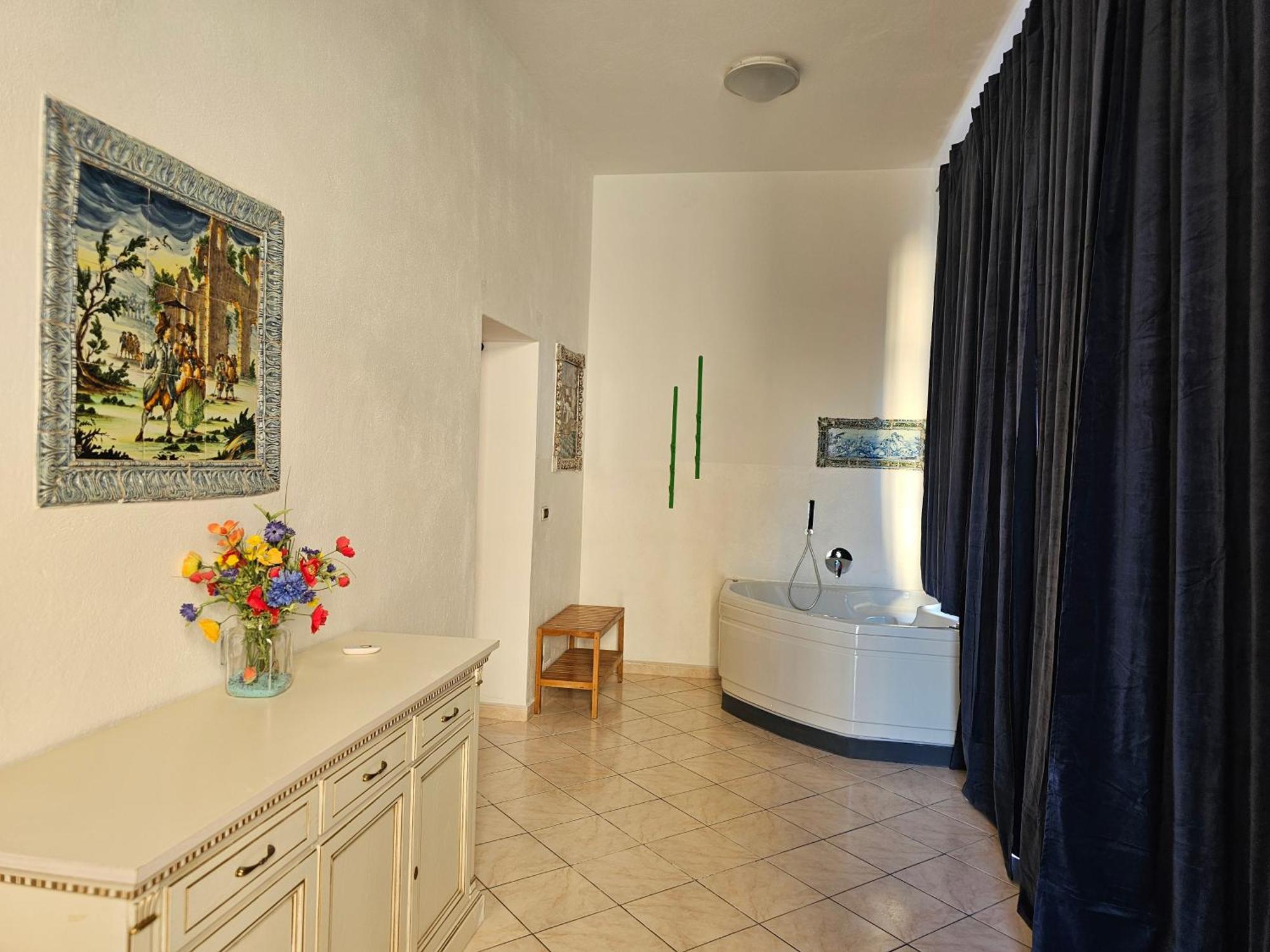 Casa Atena, Spaziosa, Romantica Con Idromassaggio Privato Varazze Exterior foto